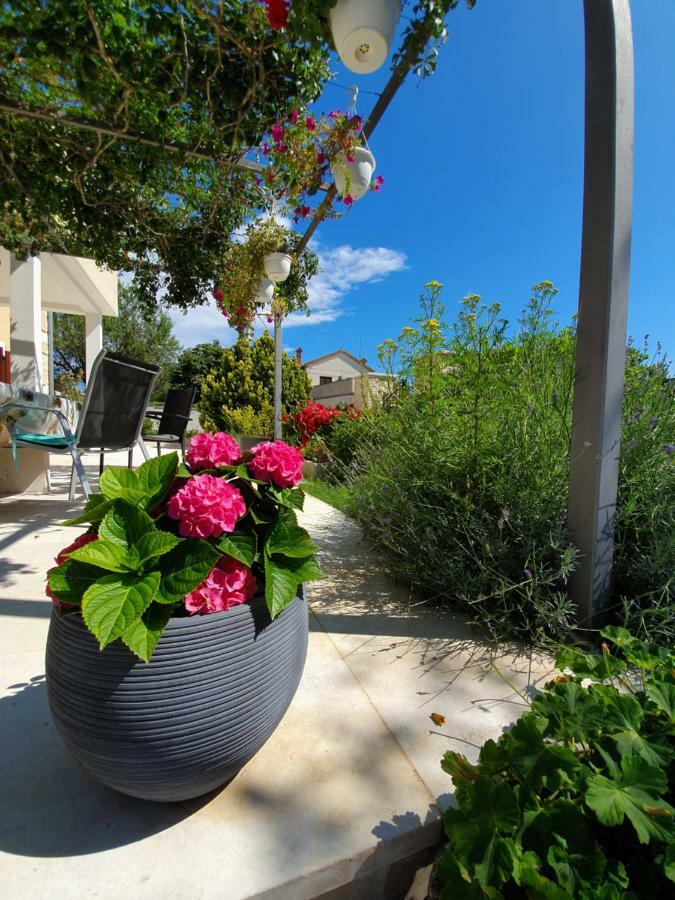 Apartments Borghetto Vinkuran Kültér fotó